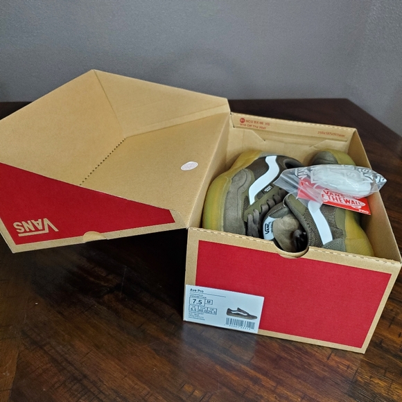 Vans Ave Pro Canteen/Gum Men Size 7.5, Equivalent to Women Size 9 - Picture 9 of 10